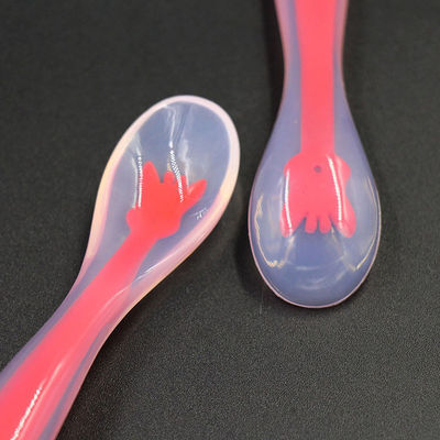 Vrije het Silicone Rubberlevering die van BPA Lepel Zacht voor Pasgeboren Baby voeden